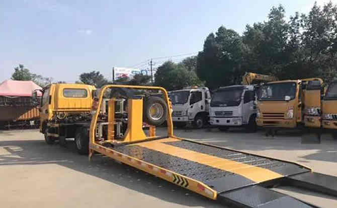 徽县汽车中途维修案例